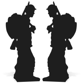 Figurine en carton deux soldats avec fusil et paquetage thème Guerre mondiale (Silhouette - ombre ) 175 cm