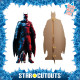 Figurine en carton The Batman Costume Rouge et Bleu Robert Pattinson Film 2022 - Hauteur 195 cm