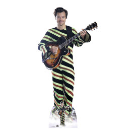 Figurine en carton taille réelle - Harry Styles tout sourire avec sa guitare - Chanteur Britannique - Hauteur 185 cm