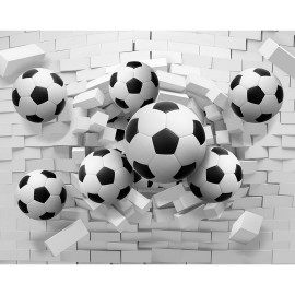 Papier peint Walltastic ballons de football 3D noir et blanc qui sortent du mur de briques blanches 305x244 cm