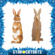 Figurine en carton taille réelle lapin marron sur deux pattes H 90 cm