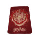 Plaid polaire Harry Potter le logo de Poudlard sur fond rouge 100x140cm