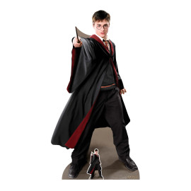 Figurine en carton taille réelle Harry Potter debout avec baguette magique, en uniforme de Griffondor Film Harry Potter 170 CM