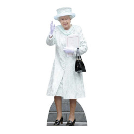 Figurine en carton Reine Elisabeth 2 d'Angleterre manteau et chapeau blancs Haut171 cm