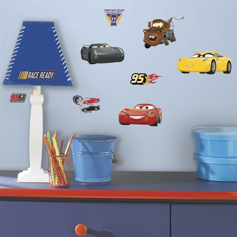 25 Stickers voiture Cars 2 Disney  Sticker sur Découvrez les stickers et  et décalcos pour enfant sur Déco de Héros