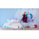 Papier peint intissé Disney La Reine des Neiges 2 modèle Anna et Elsa sur fond bleu vue chambre