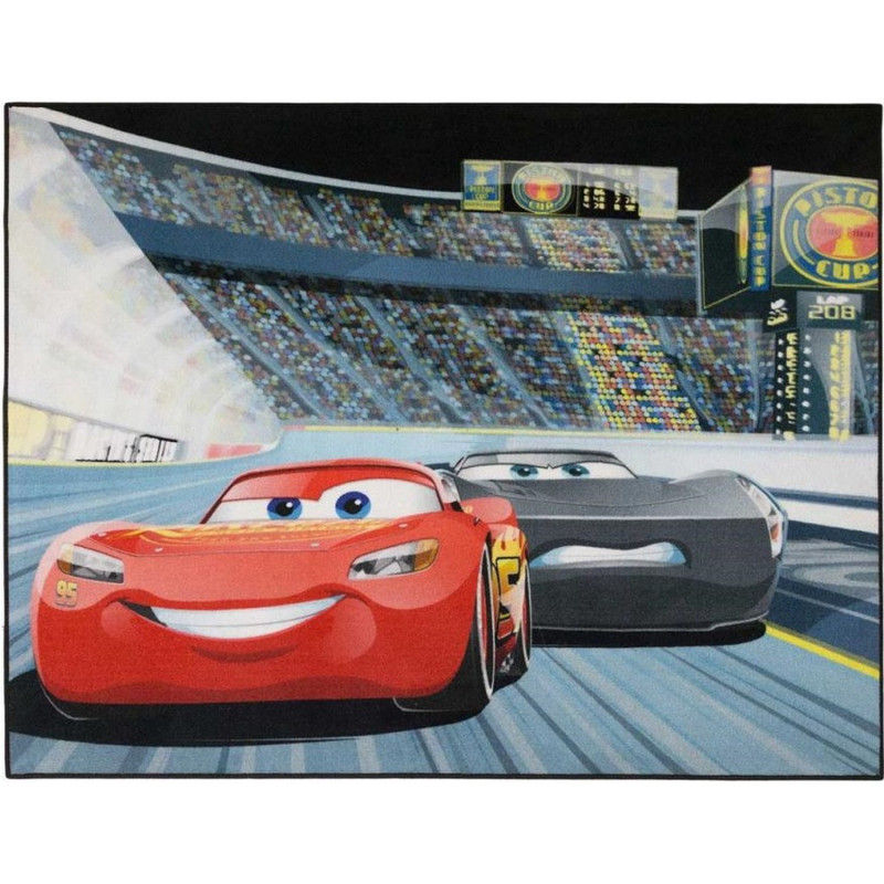 Tapis Cars en pleine course - Disney 95 x 125 cm  Tapis circuit de voiture  sur Découvrez les tapis pour enfant sur Déco de Héros